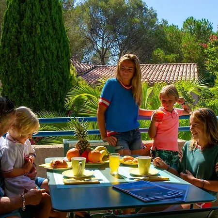 Апарт-готель Goelia Les Jardins D'azur