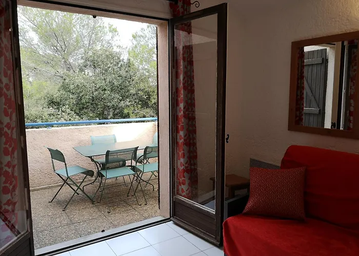 Résidence Goélia Les Jardins D'azur Apartahotel Saint-Raphaël