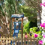 Goelia Les Jardins D'azur アパートホテル 3*