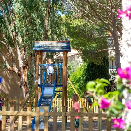 Goelia Les Jardins D'azur アパートホテル 3*